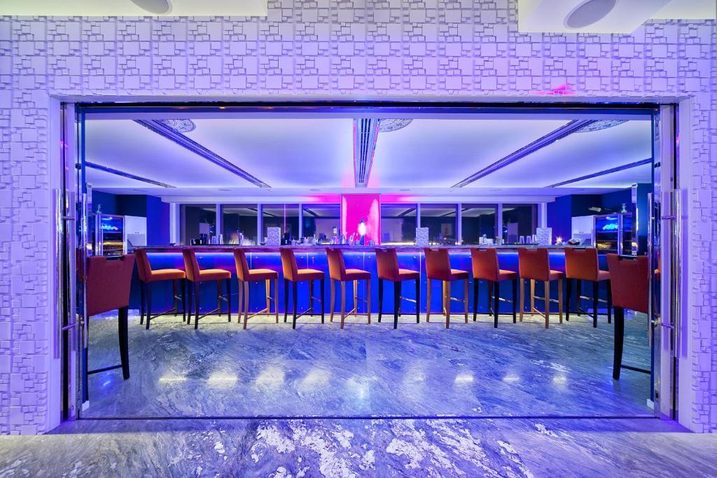 The Domain Bahrain Hotel And Spa - Adults Friendly 16 Years Plus Manama Luaran gambar The bar at the 101 bar